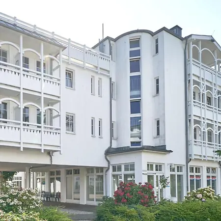 Apartment Im 2 Og Mit Balkon In *